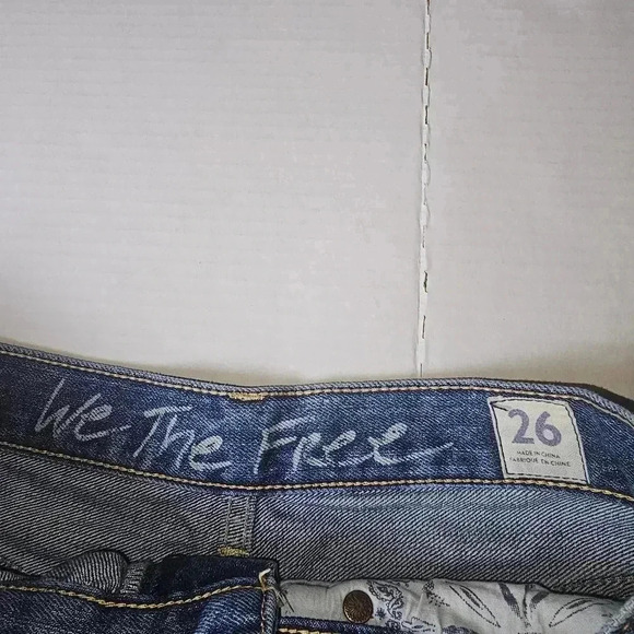 We The Free Medium Wash Distress Blue Jean Shorts - Picture 10 of 12